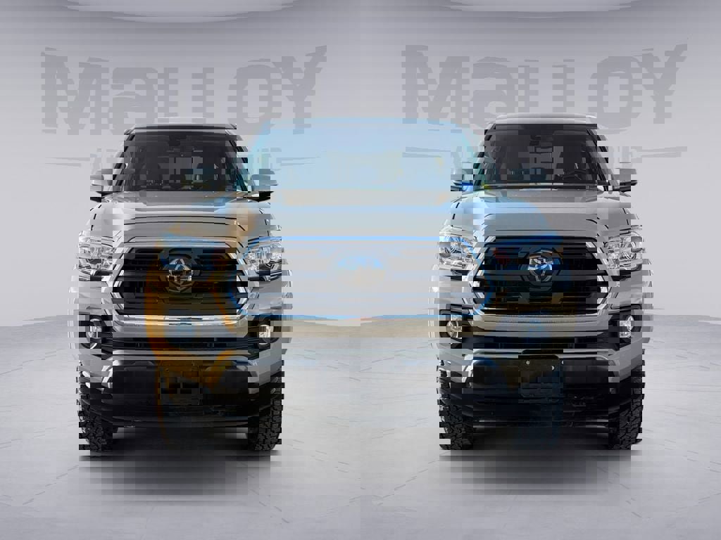 Used 2018 Toyota Tacoma SR5 image 8