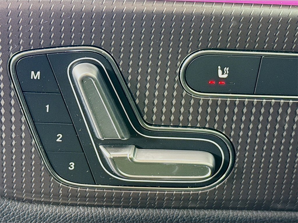 Used 2022 Mercedes-Benz GLB 250 GLB 250 image 20