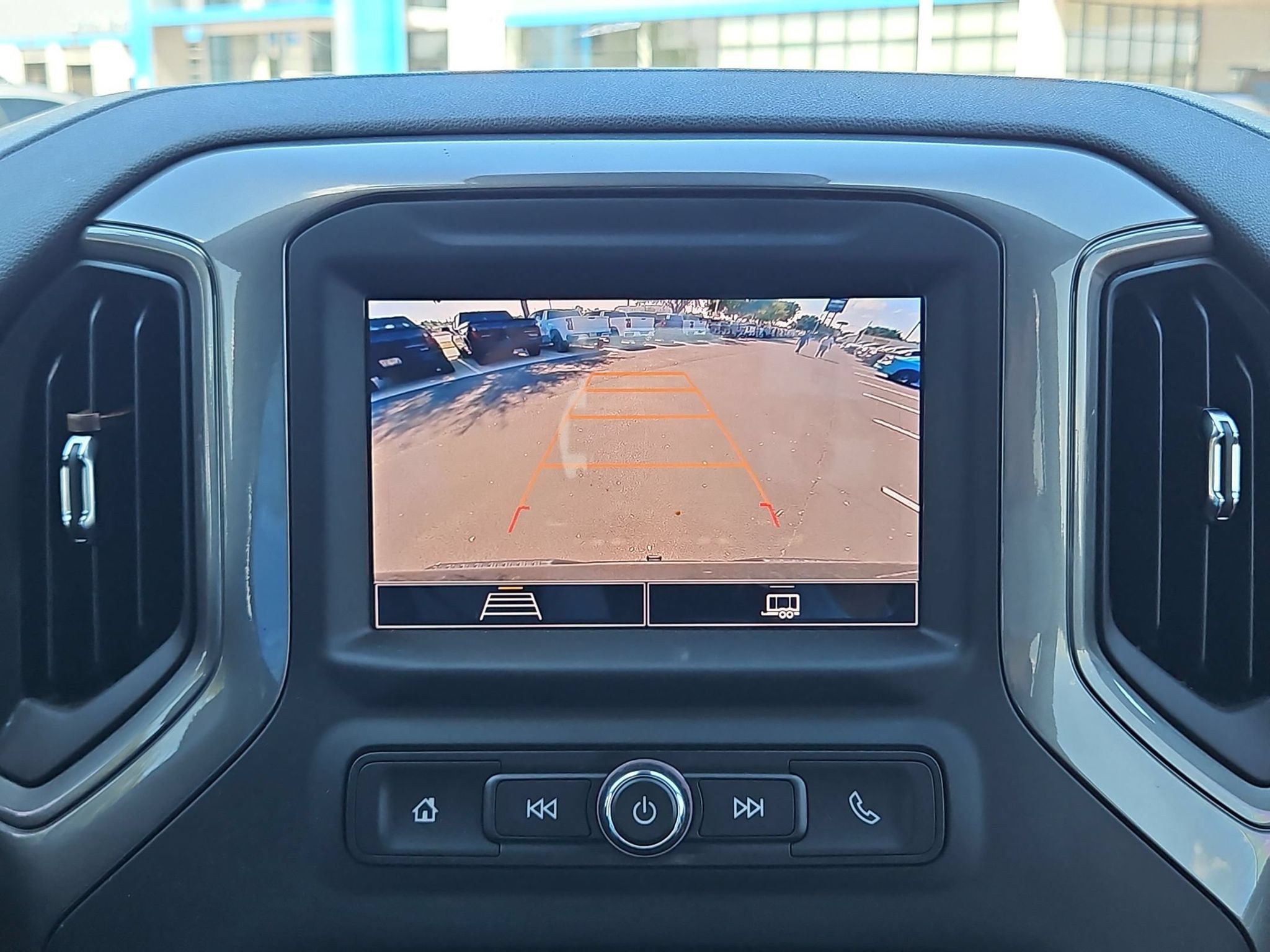 Certified 2025 Chevrolet Silverado 1500 Custom AWD/4WD image 19