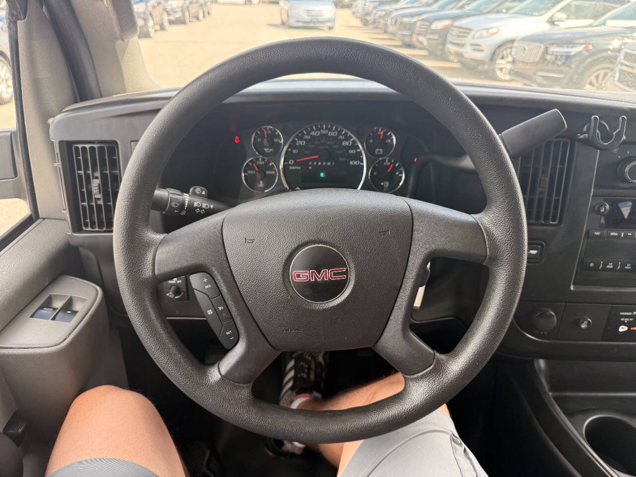 Used 2017 GMC Savana 3500 LS RWD image 36