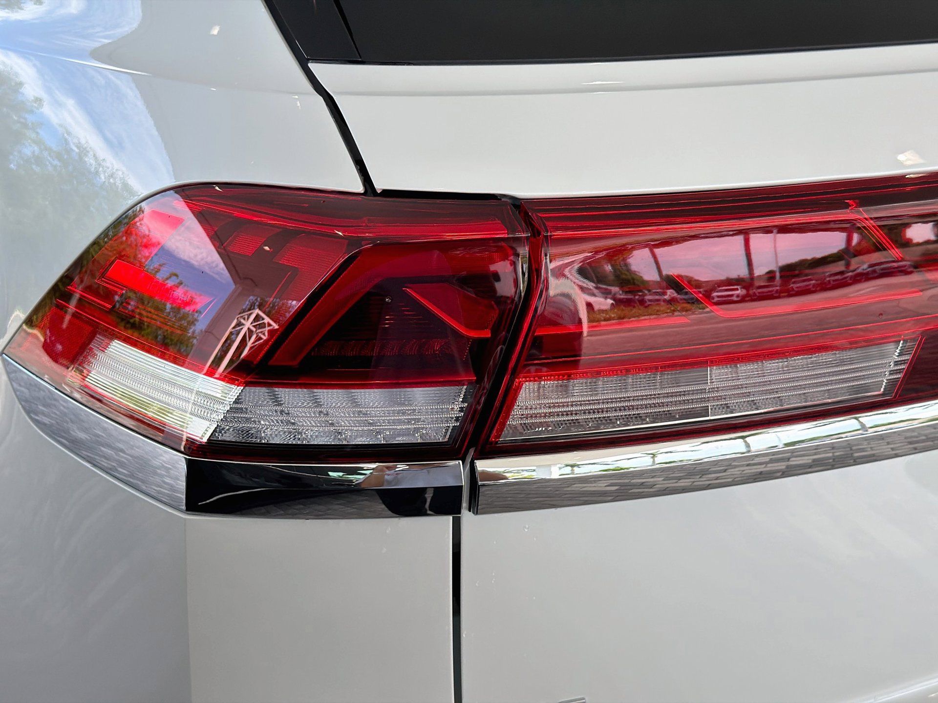 Used 2026 Volkswagen Atlas Cross Sport SE FWD image 10