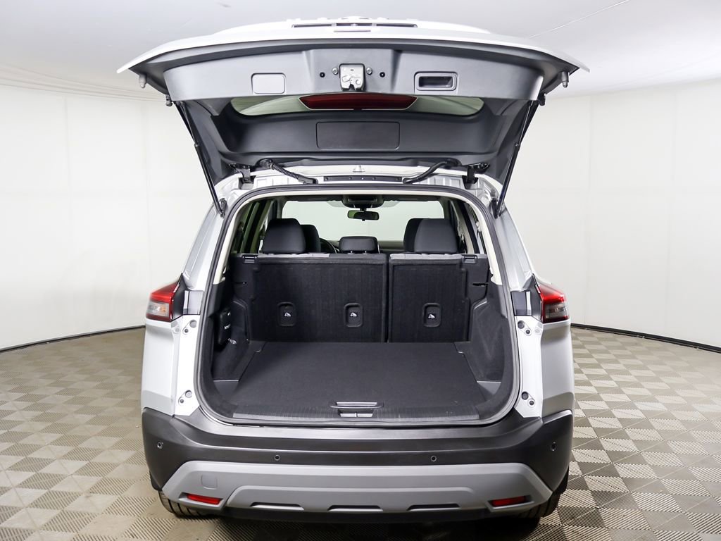 Used 2023 Nissan Rogue SV AWD/4WD image 14