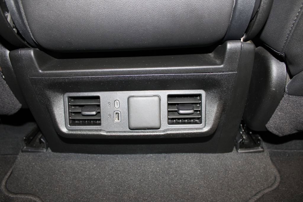 Used 2025 GMC Sierra 1500 SLT image 33