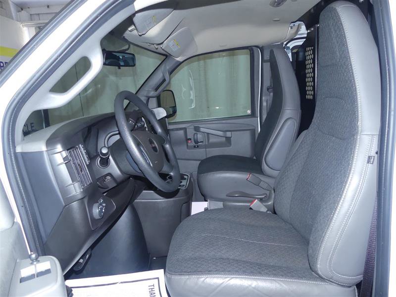 Used 2024 GMC Savana 2500 w/ Driver Convenience Package image 17