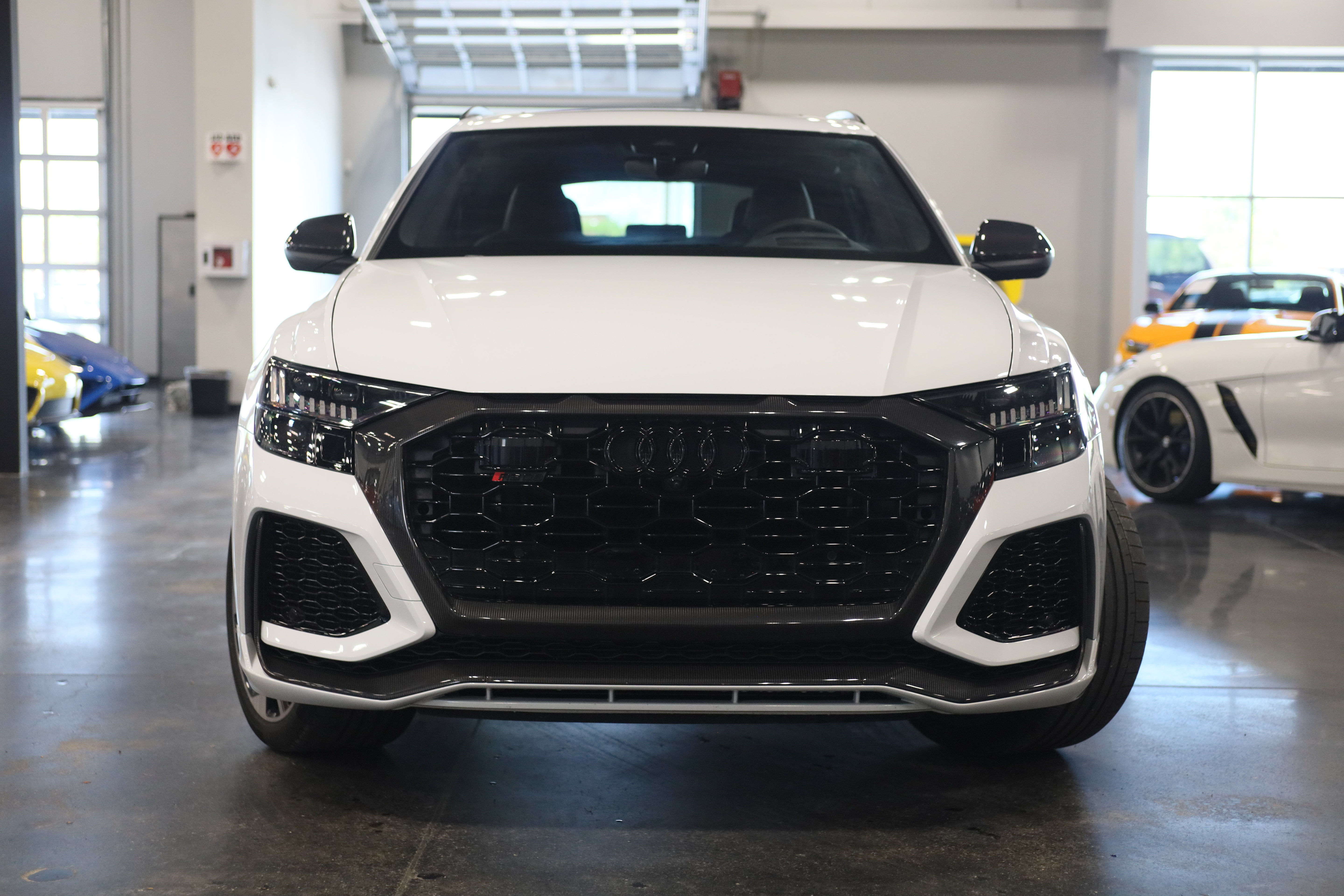 Used 2024 Audi RS Q8 AWD/4WD image 2