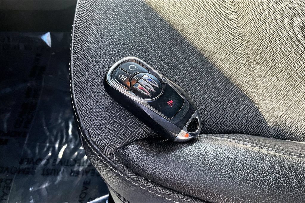 Used 2025 Buick Encore GX Preferred FWD image 35