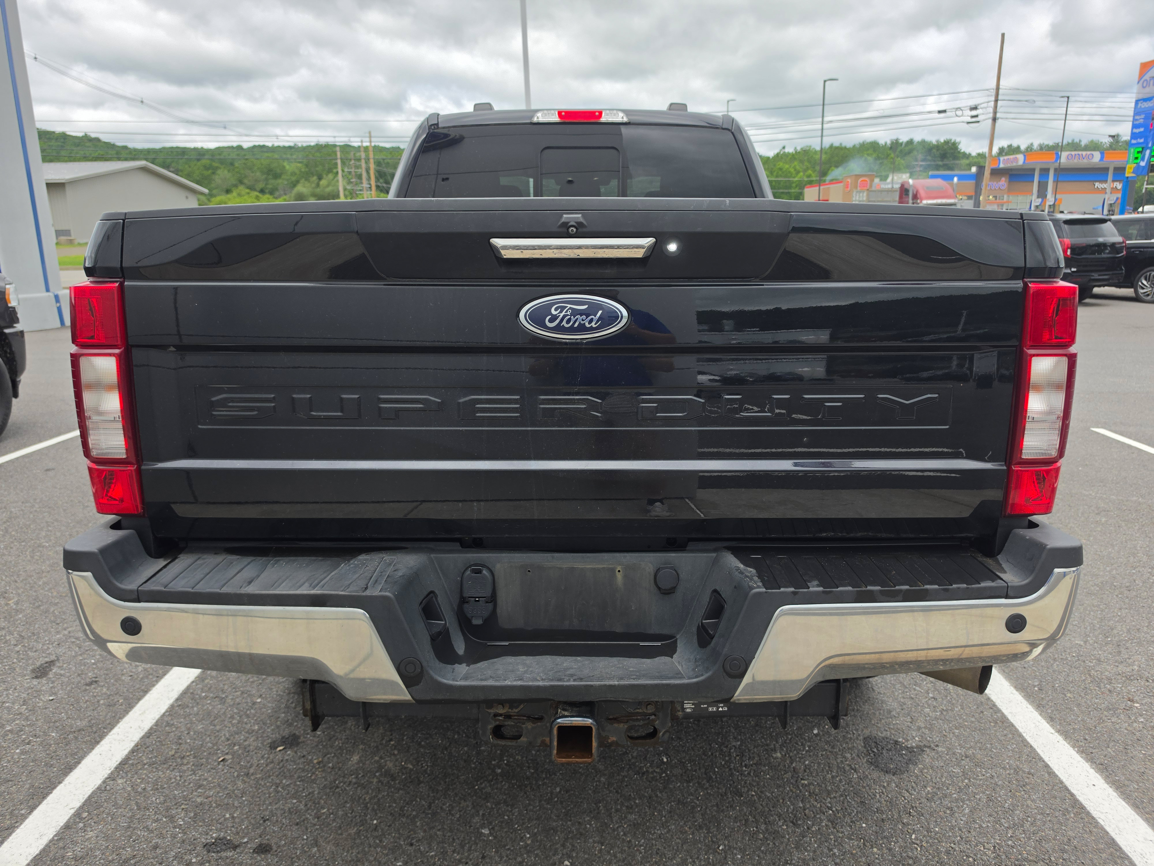Used 2021 Ford F250 Lariat w/ Lariat Value Package AWD/4WD image 4