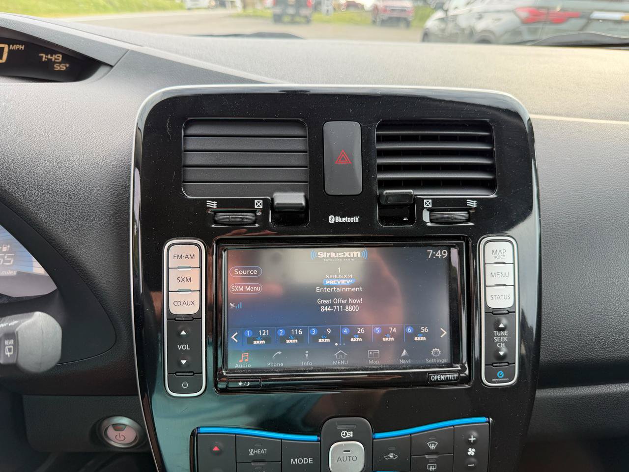 Used 2016 Nissan Leaf SV FWD image 16