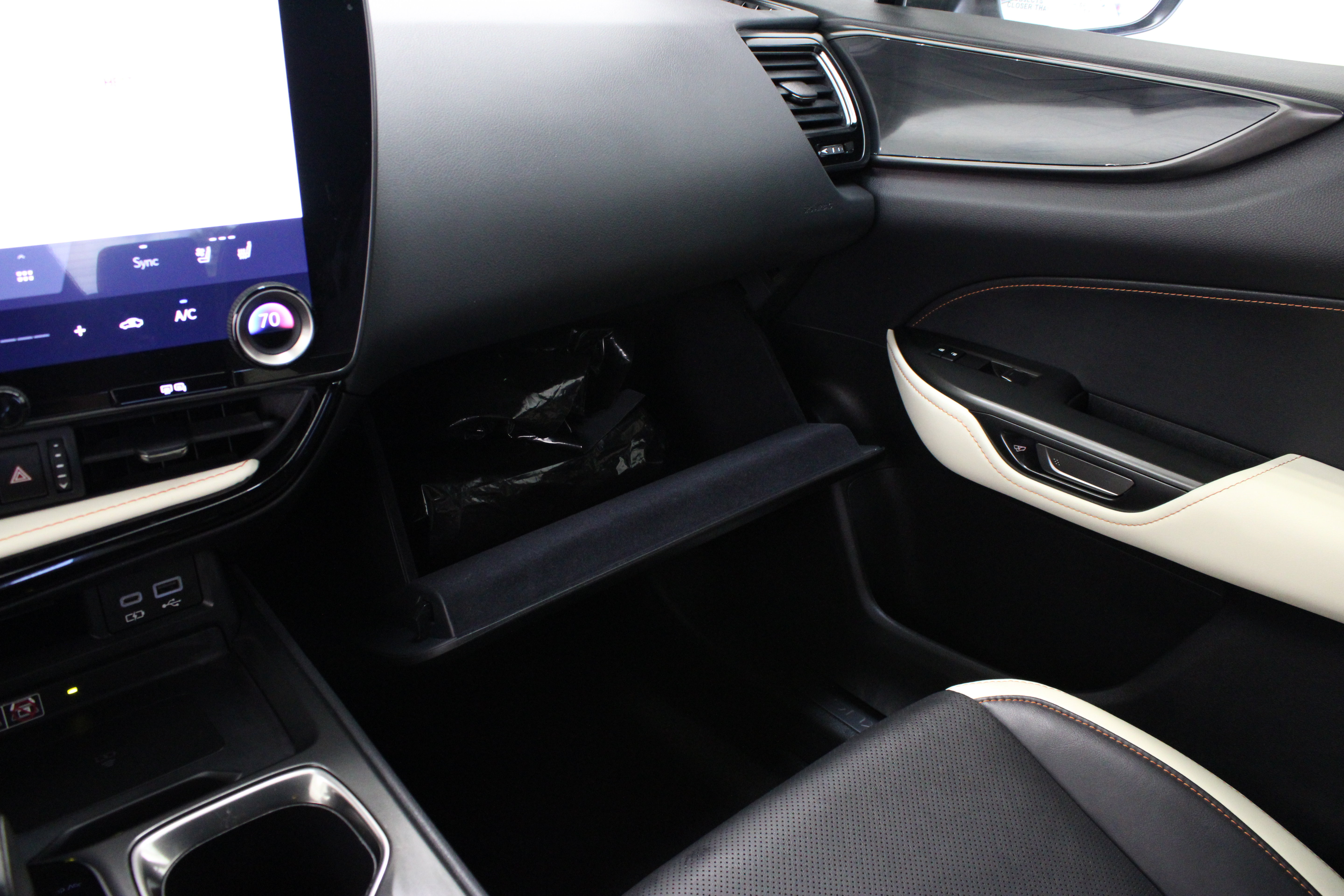 Used 2022 Lexus NX 350 AWD w/ Accessory Package 2 image 23