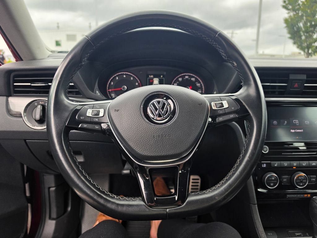 Used 2020 Volkswagen Passat 2.0T R-Line FWD image 19