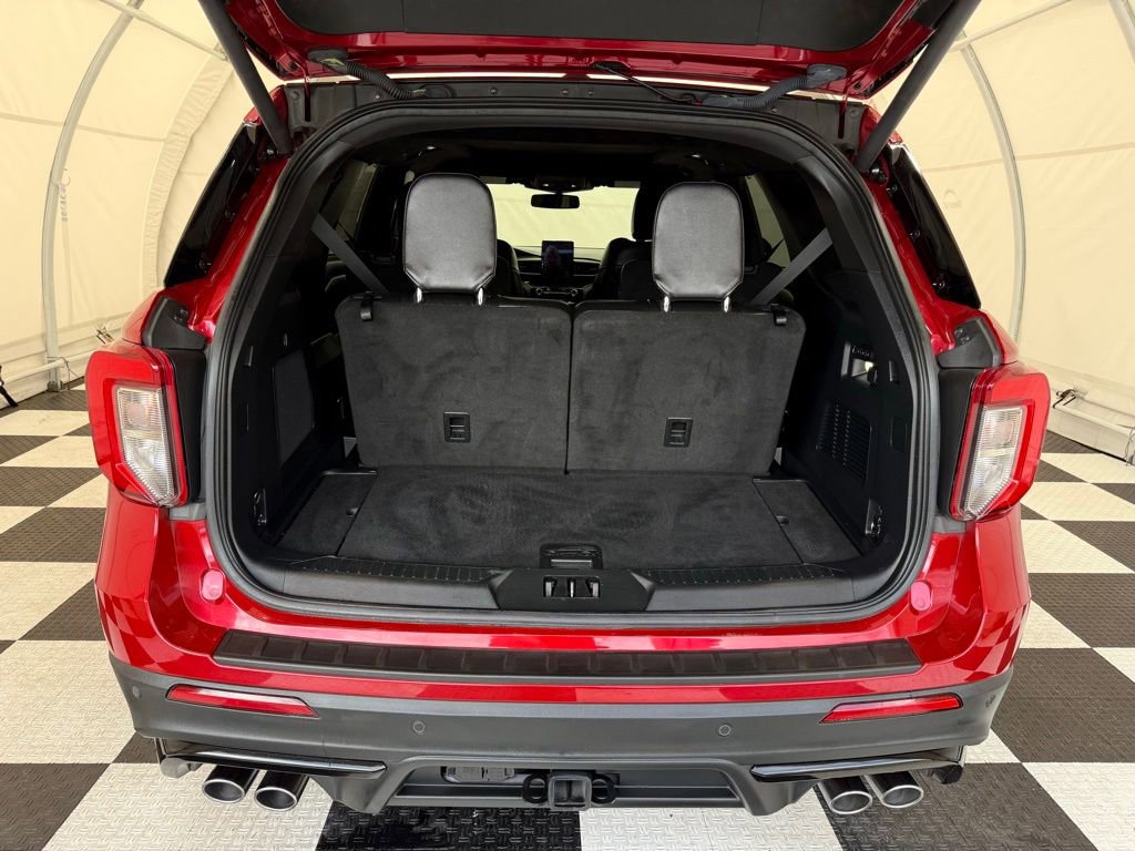 Certified 2023 Ford Explorer ST w/ Equipment Group 401A image 4