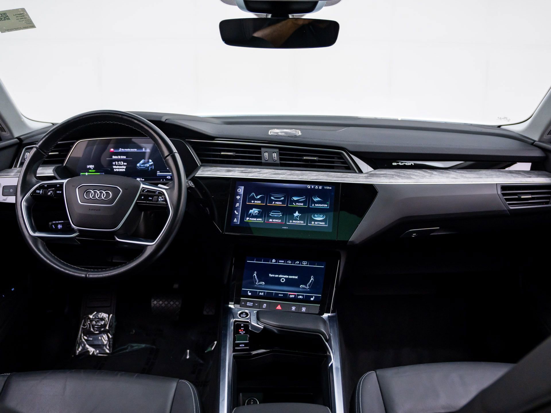 Used 2022 Audi e-tron Premium AWD/4WD image 10