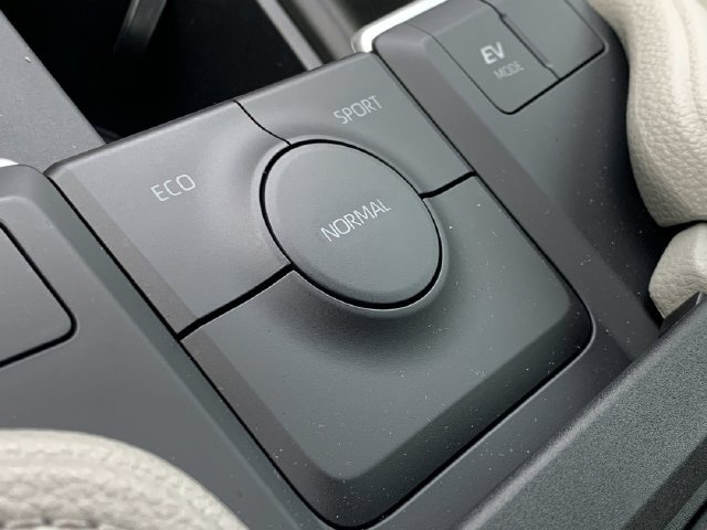 Used 2026 Toyota Grand Highlander XLE FWD image 28