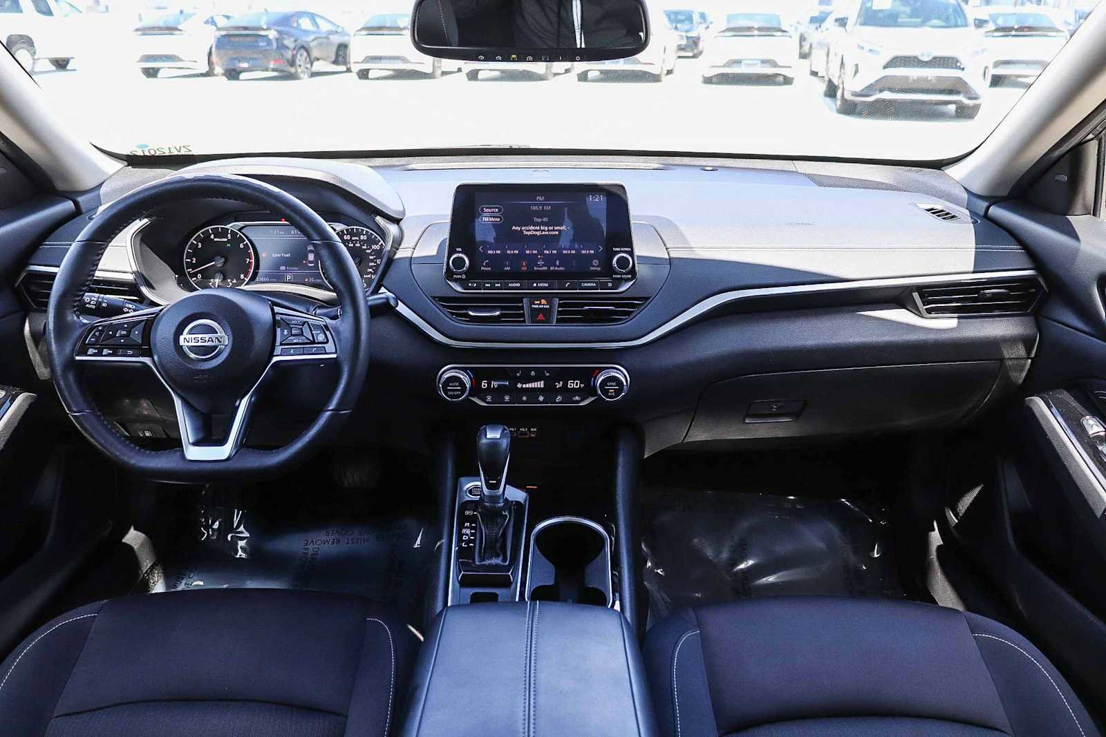 Used 2020 Nissan Altima 2.5 SV image 12