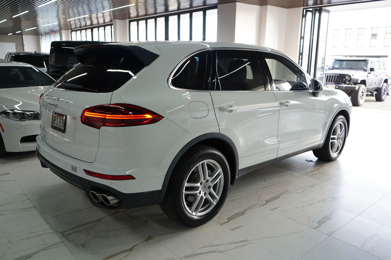 Used 2015 Porsche Cayenne S AWD/4WD image 25