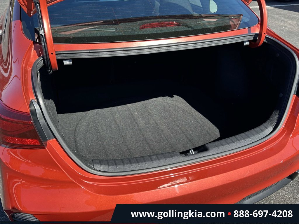 Certified 2023 Kia Forte LXS w/ LXS Technology Package FWD image 8