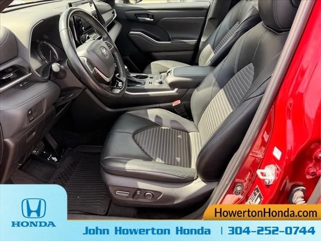 Used 2022 Toyota Highlander XSE image 12