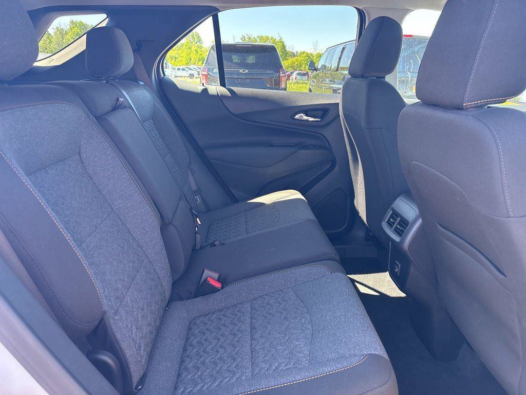 Used 2024 Chevrolet Equinox LT AWD/4WD image 37