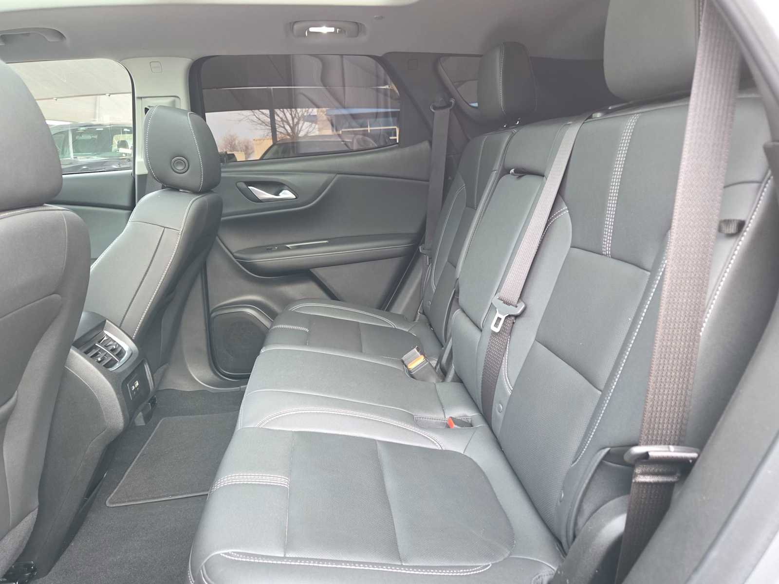 Used 2023 Chevrolet Blazer LT image 12