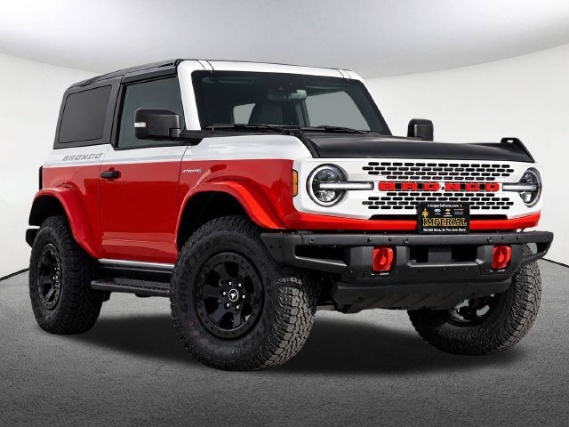 Used 2025 Ford Bronco Stroppe Edition AWD/4WD image 2