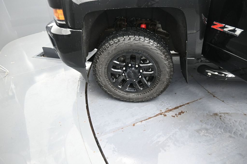 Used 2016 Chevrolet Silverado 2500 LT w/ Midnight Edition AWD/4WD image 17