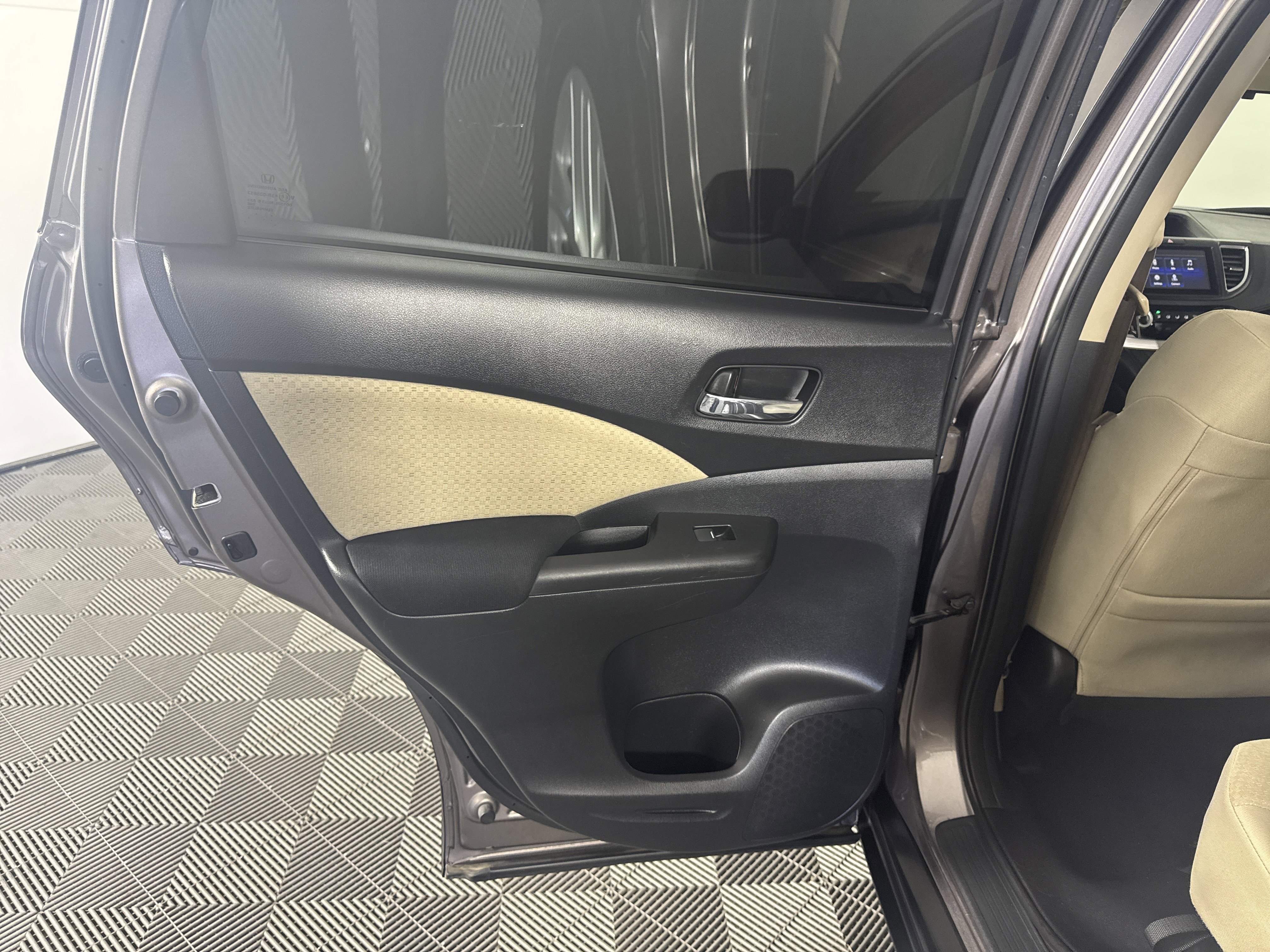 Used 2016 Honda CR-V EX image 16