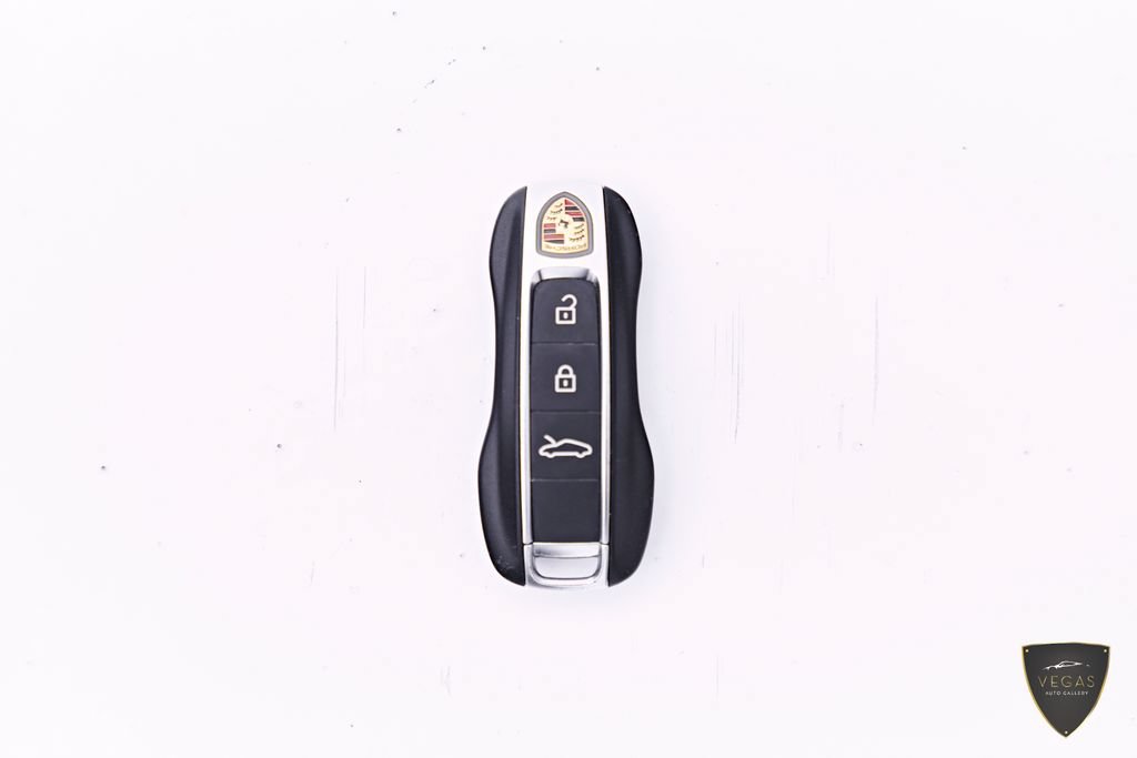 Used 2022 Porsche 911 Turbo S AWD/4WD image 91