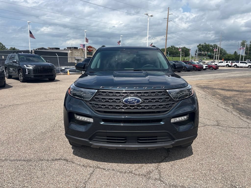 Certified 2023 Ford Explorer XLT w/ Equipment Group 202A AWD/4WD image 2