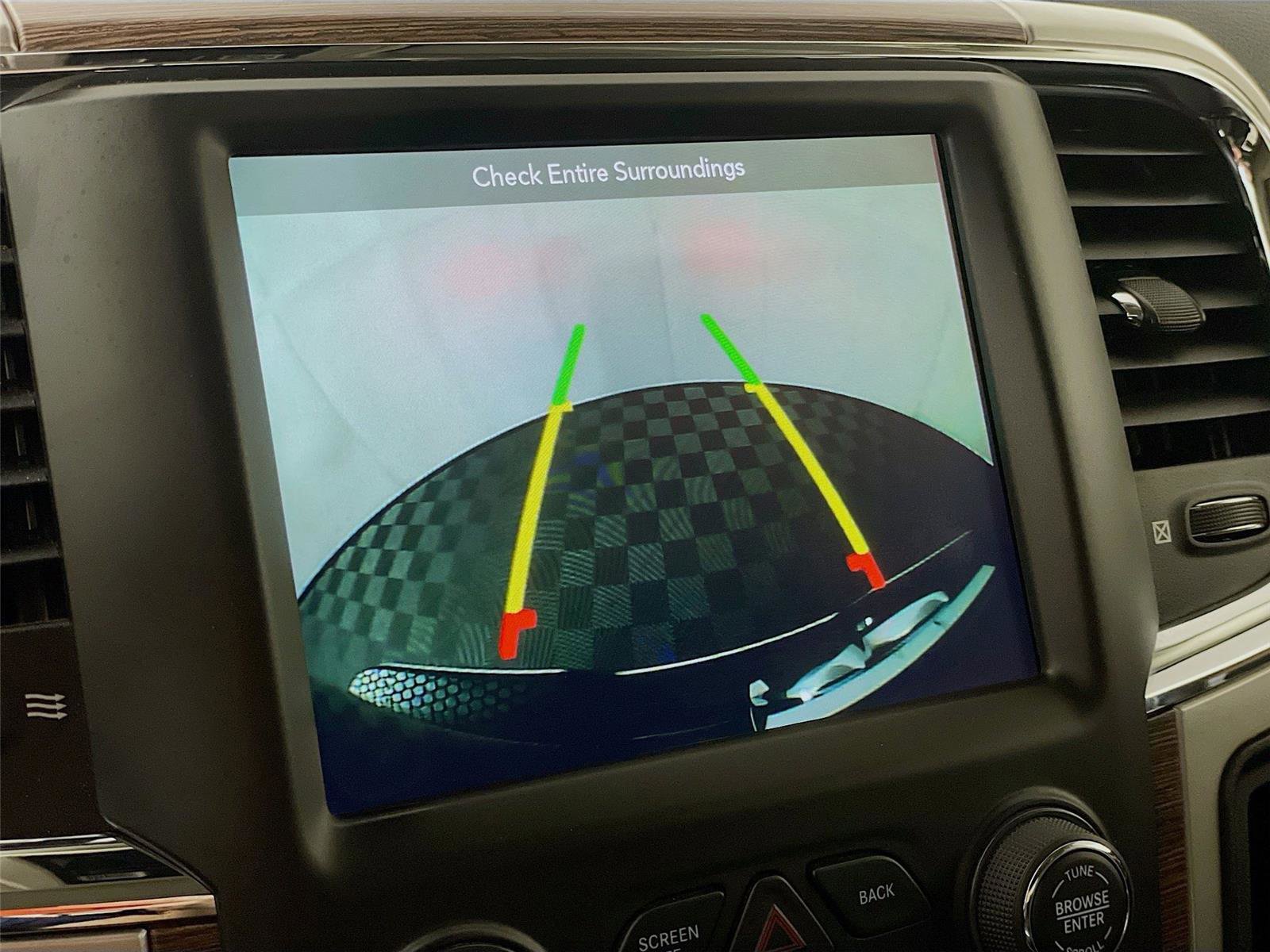 Used 2018 RAM 2500 Laramie w/ Convenience Group image 18