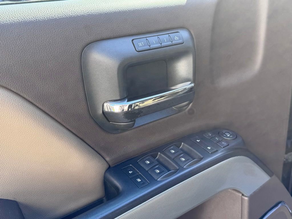 Used 2015 Chevrolet Silverado 1500 LTZ AWD/4WD image 10