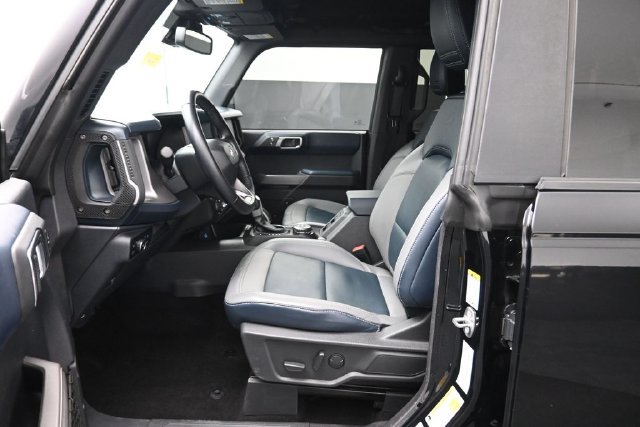 Certified 2023 Ford Bronco Outer Banks w/ Sasquatch Package AWD/4WD image 10