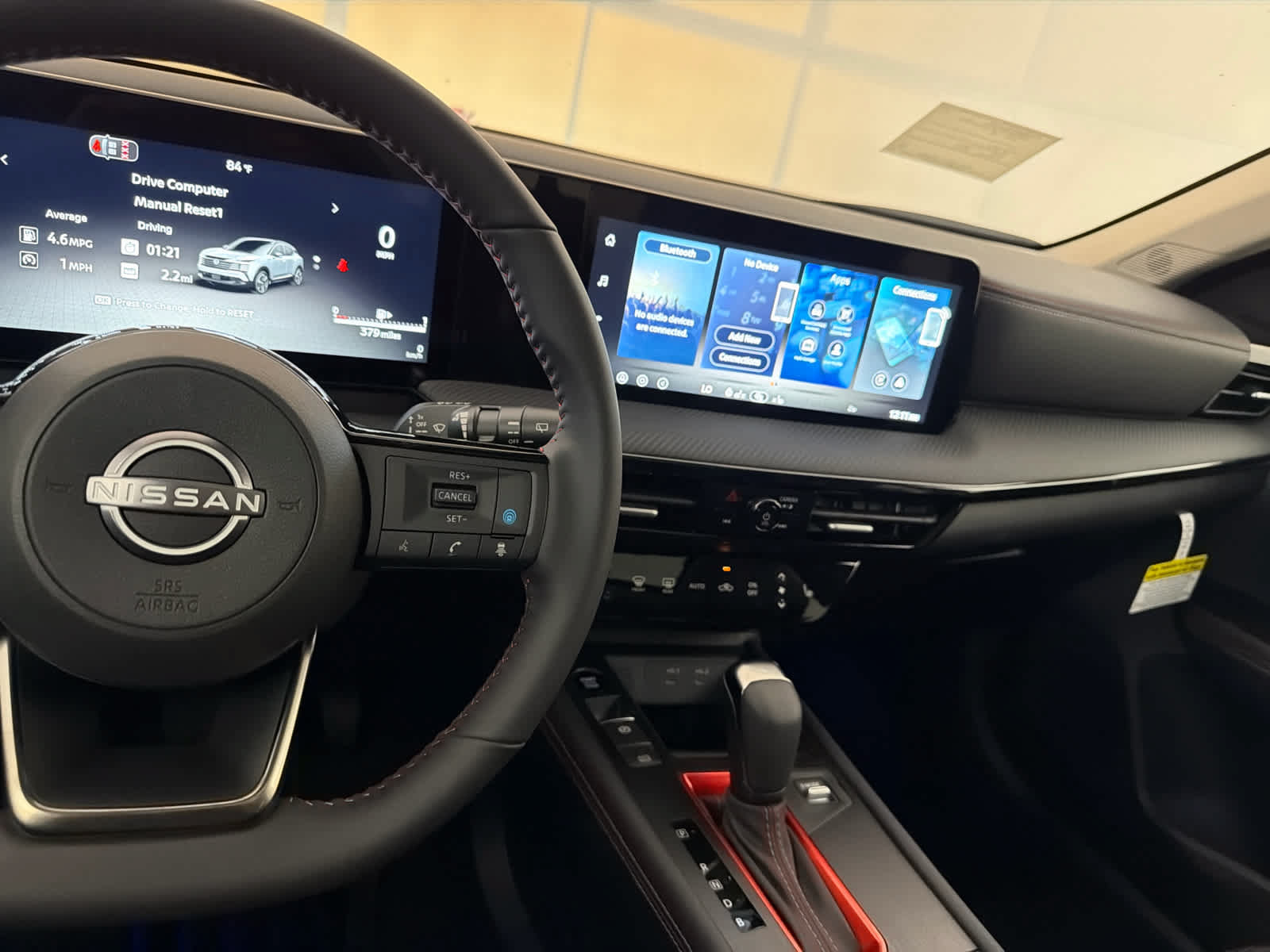 New 2026 Nissan Kicks SR w/ SR Premium Package FWD image 18