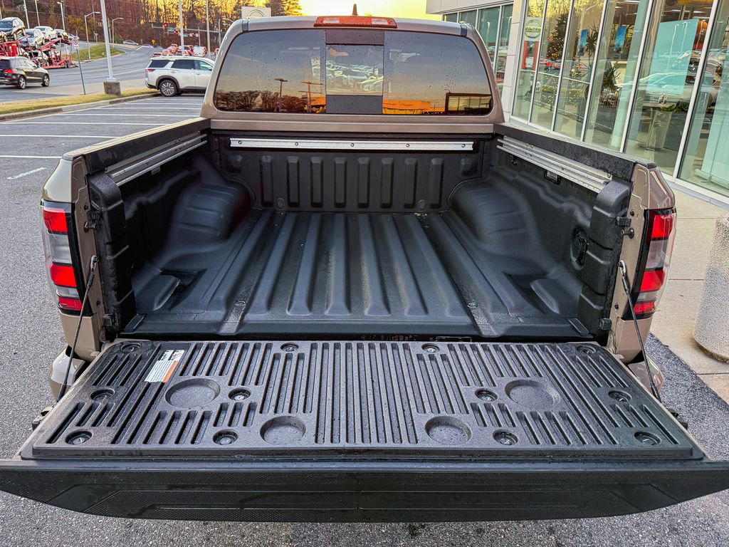 Certified 2024 Nissan Frontier PRO-4X w/ Pro Convenience Package image 7