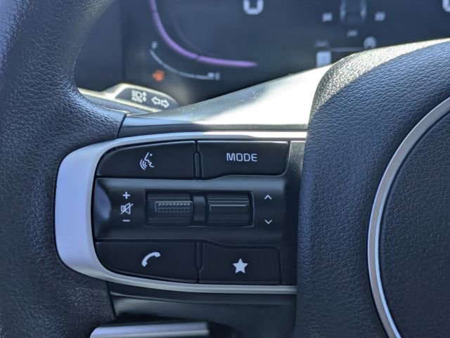 Used 2025 Kia Sportage LX image 23