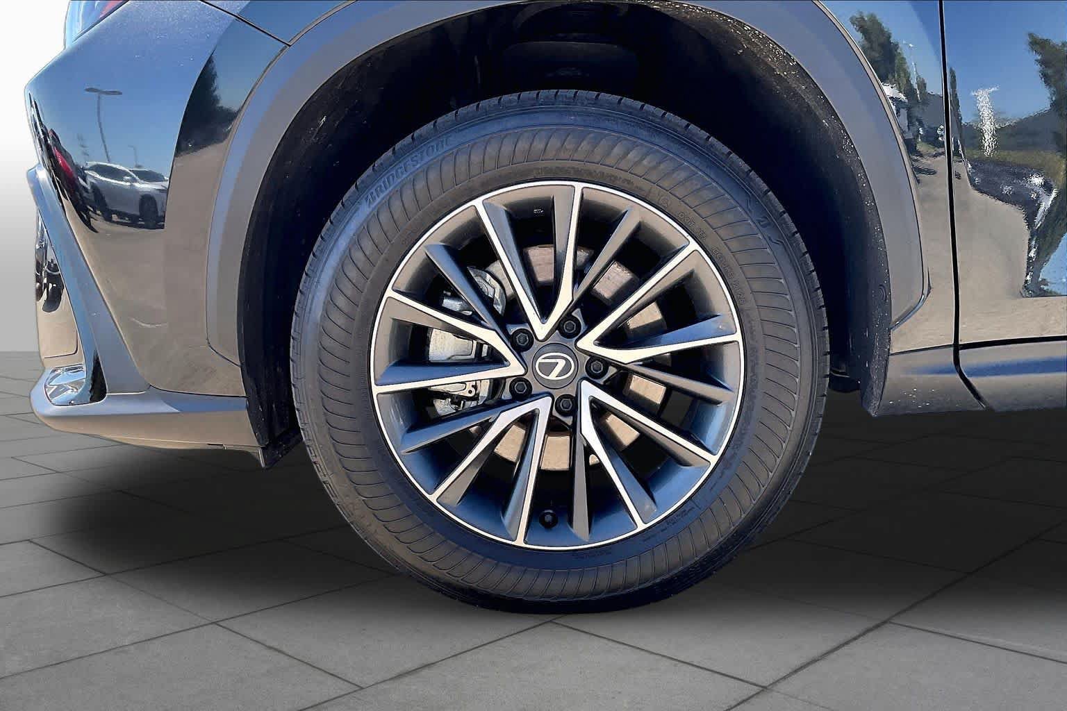 Used 2026 Lexus NX 350 AWD w/ Accessory Package (Z1) image 9