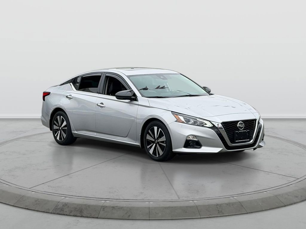 Used 2022 Nissan Altima 2.5 SL