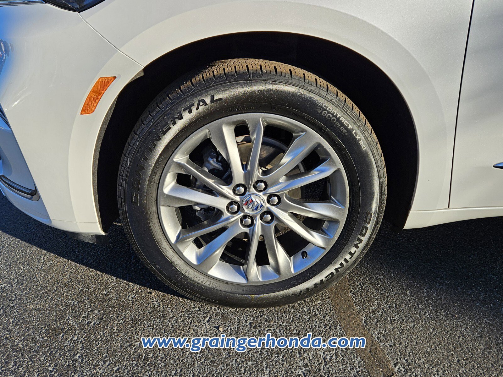 Used 2023 Buick Enclave Avenir w/ Trailering Package, 5000 lbs. image 9