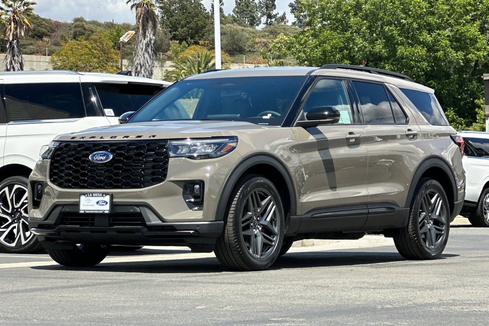 New 2026 Ford Explorer ST-Line w/ ST-Line Street Pack RWD image 7