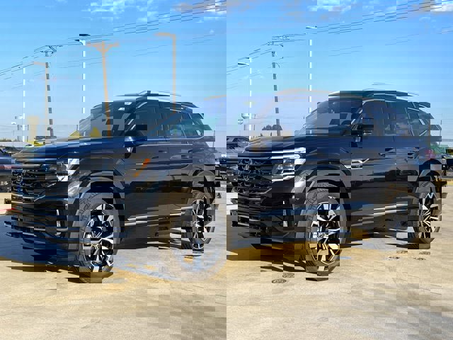 New 2026 Volkswagen Atlas SEL Premium R-Line image 2