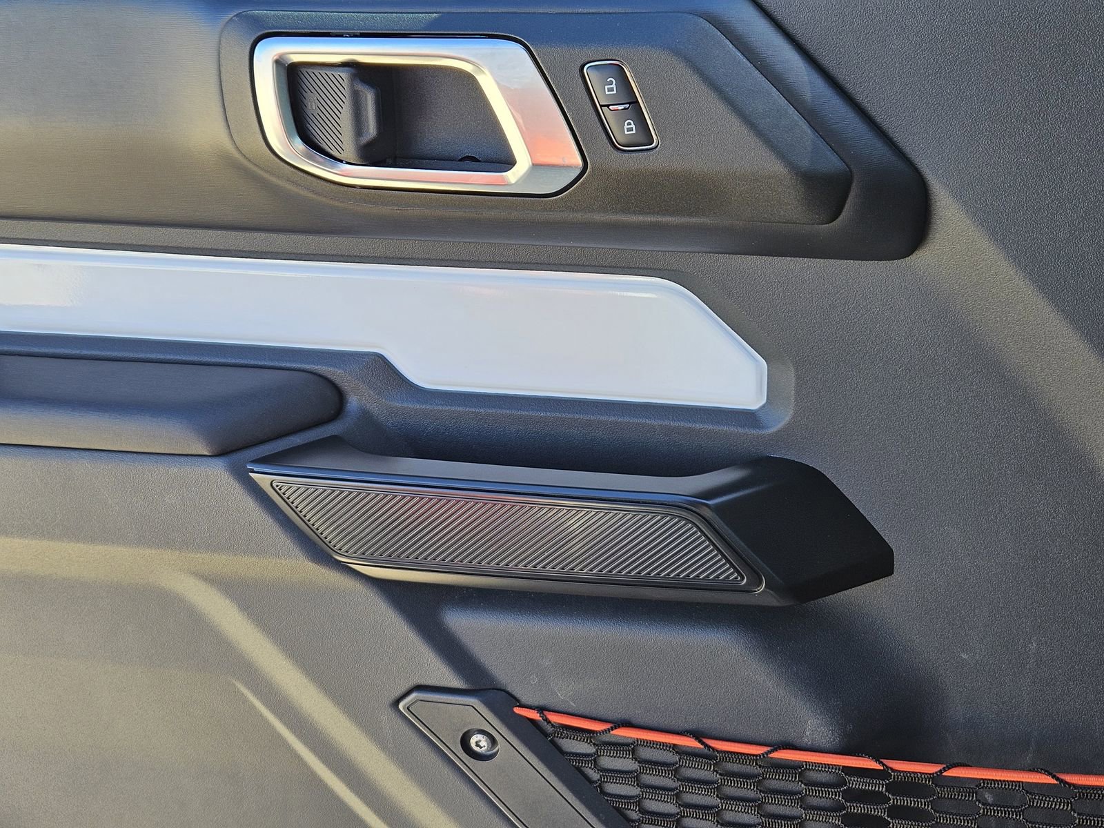 Used 2025 Ford Bronco Stroppe Edition image 25