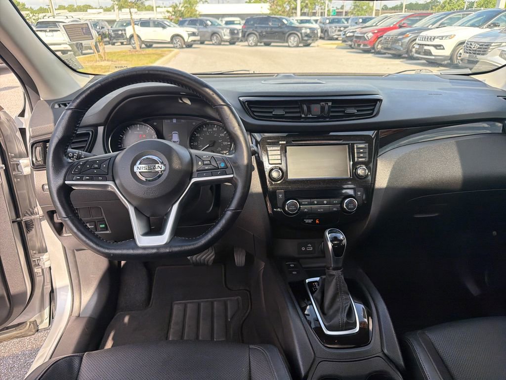 Used 2022 Nissan Rogue Sport SL w/ Premium Package AWD/4WD image 25