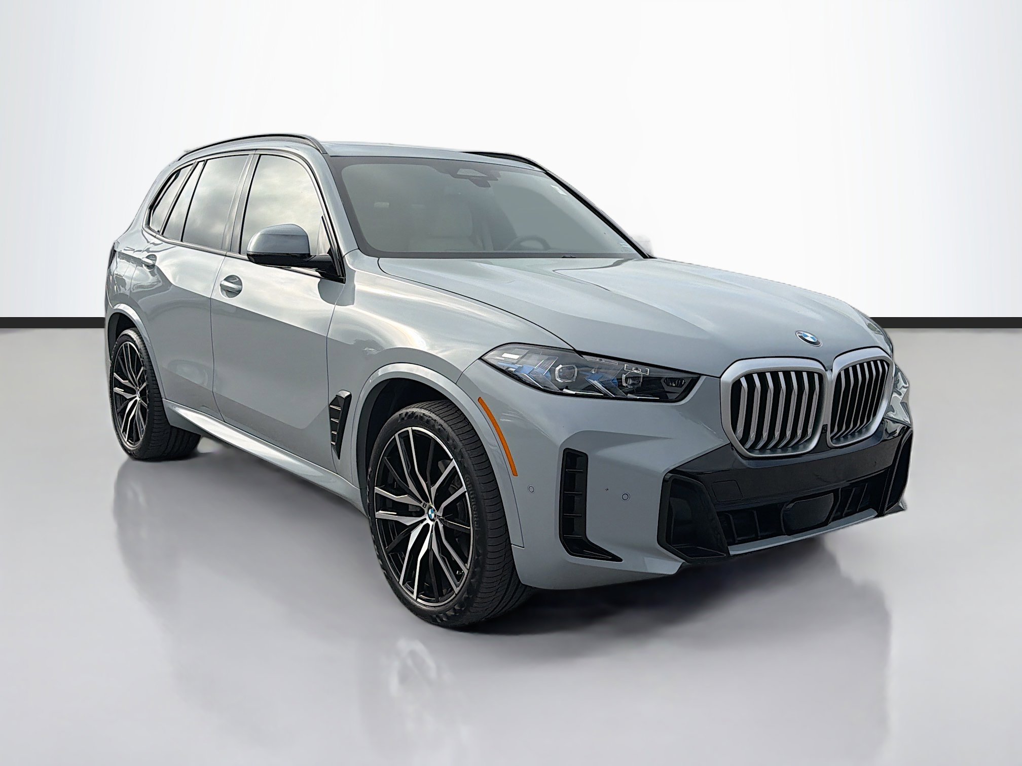 Used 2024 BMW X5 sDrive40i w/ M Sport Package image 7