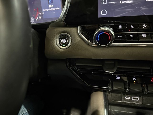 Used 2023 GMC Canyon Denali w/ Denali Black Edition image 20