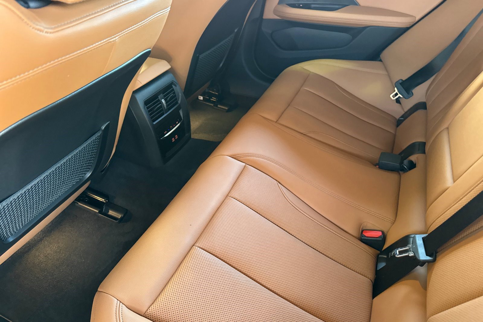 Certified 2023 BMW i4 eDrive35 w/ Premium Package RWD image 15