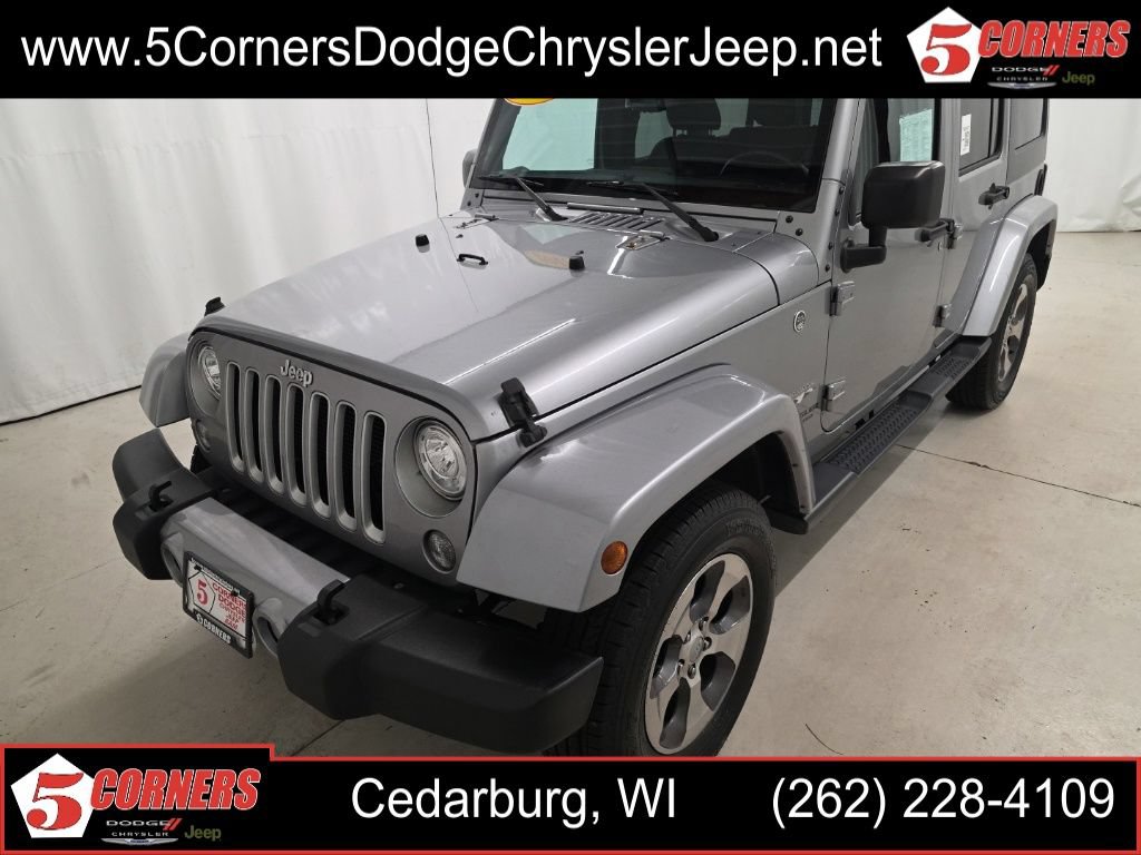 Used 2017 Jeep Wrangler Unlimited Sahara w/ Dual Top Group AWD/4WD image 1