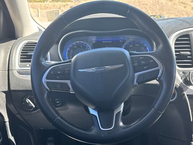 Used 2015 Chrysler 300 Limited w/ Driver Convenience Group RWD image 14