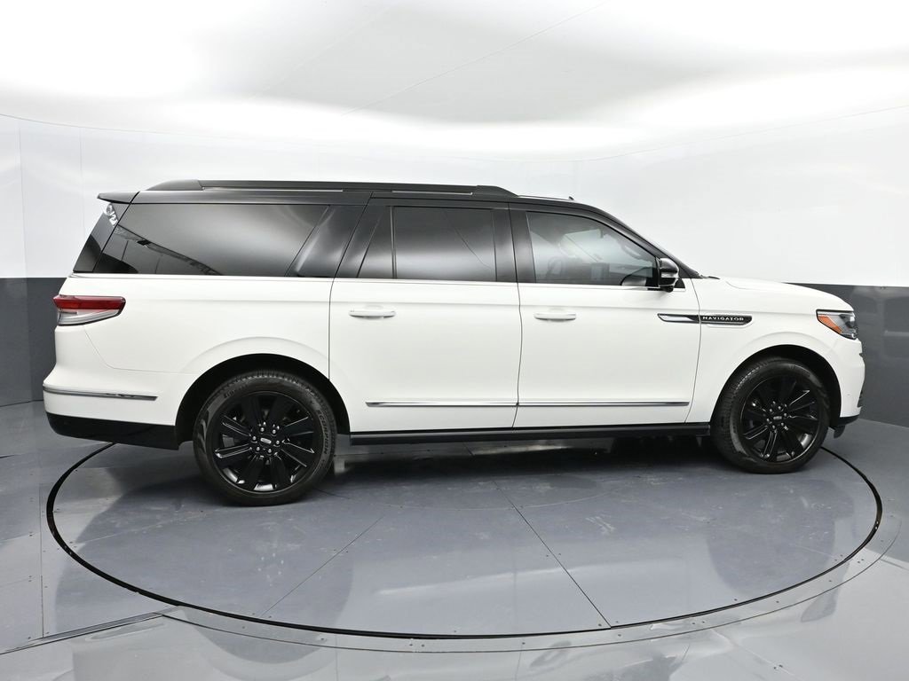 Used 2024 Lincoln Navigator L Black Label image 26
