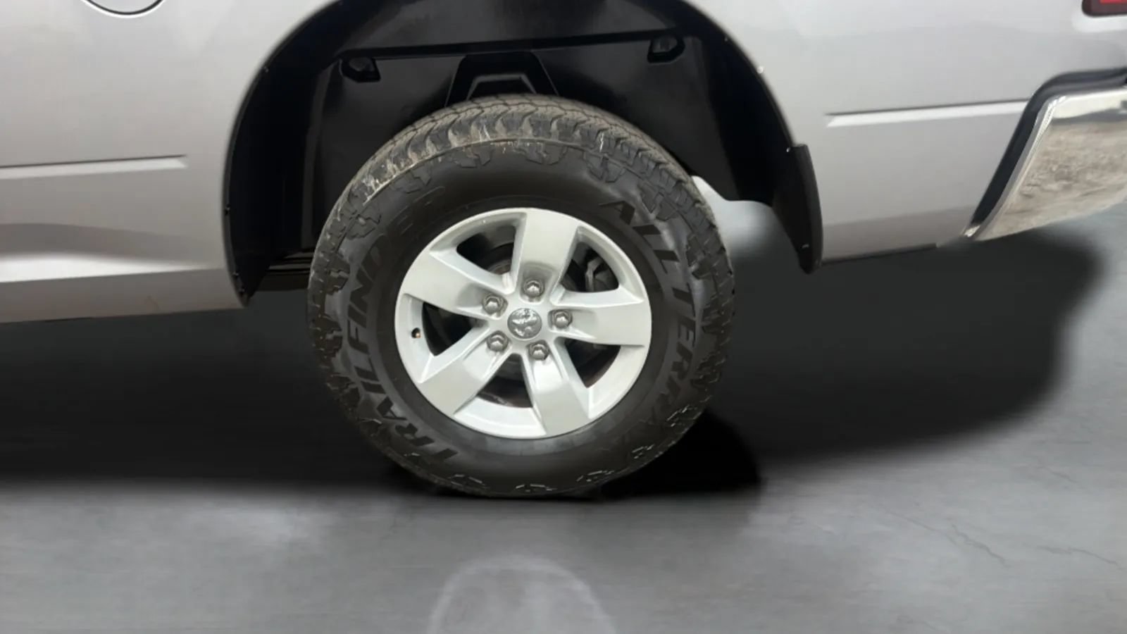 Used 2020 RAM 1500 Classic SLT w/ Trailer & Traction Group AWD/4WD image 28