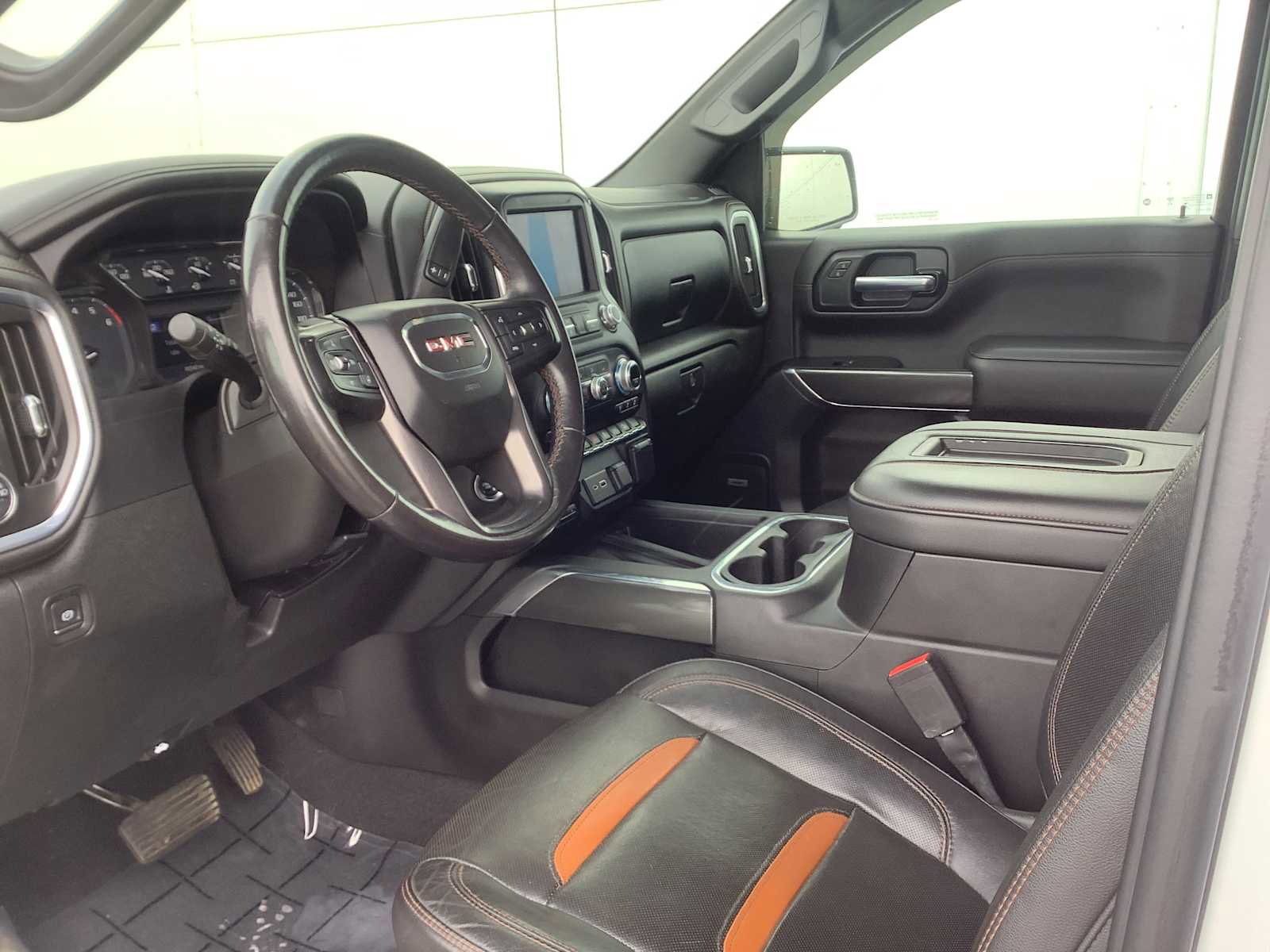 Used 2020 GMC Sierra 1500 AT4 w/ AT4 Premium Package image 2