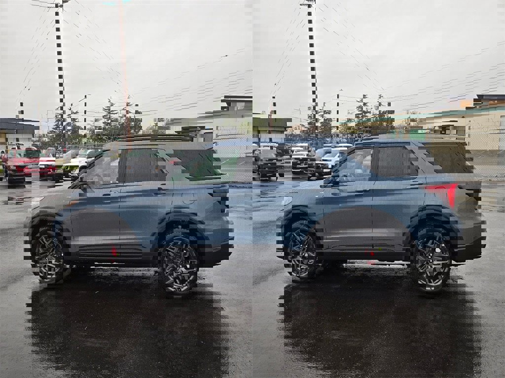 New 2026 Ford Explorer ST-Line w/ ST-Line Street Pack image 8